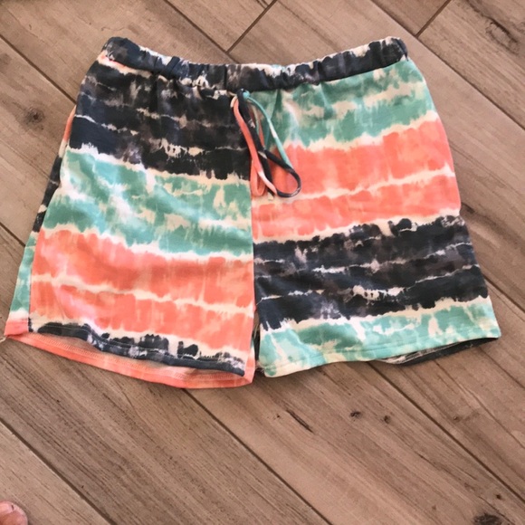 Plus Size Tie Dye Jersey Shorts in Mint - Picture 7 of 8